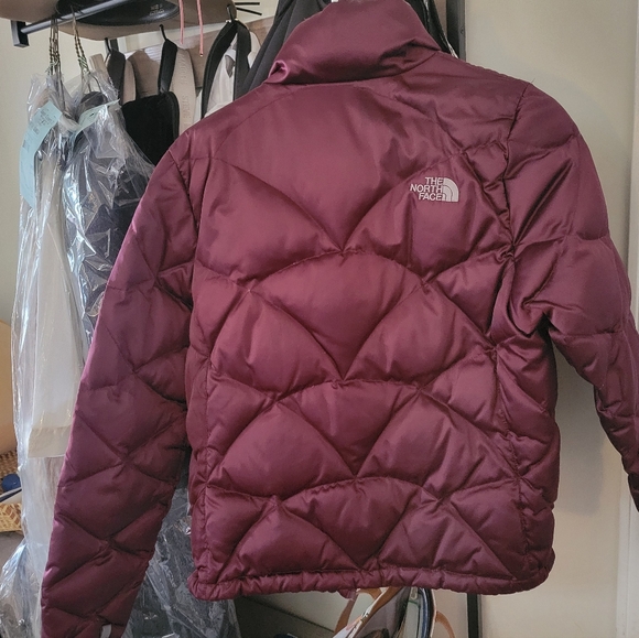 North Face Jacket 550 Burgundy Down Jacket - Picture 2 of 7